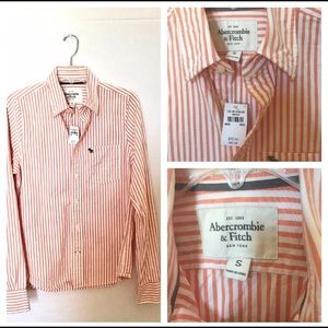 Men’s Holiday button down New Sz. Small